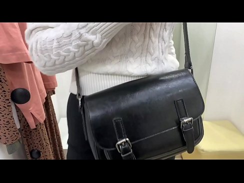 ❤️ Јавна мастурбација на младата кучка FeralBerry со дилдо во фитинг просторијата ❤ Ебате видео кај нас mk.xxxtun.ru ❌